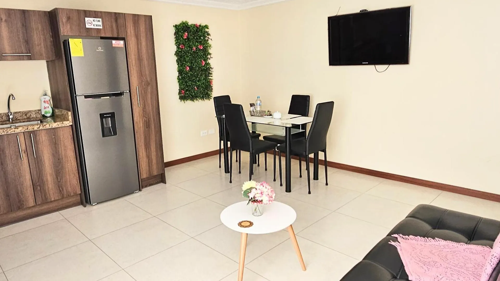Aparthotel Altamira Apart Suites Quito
